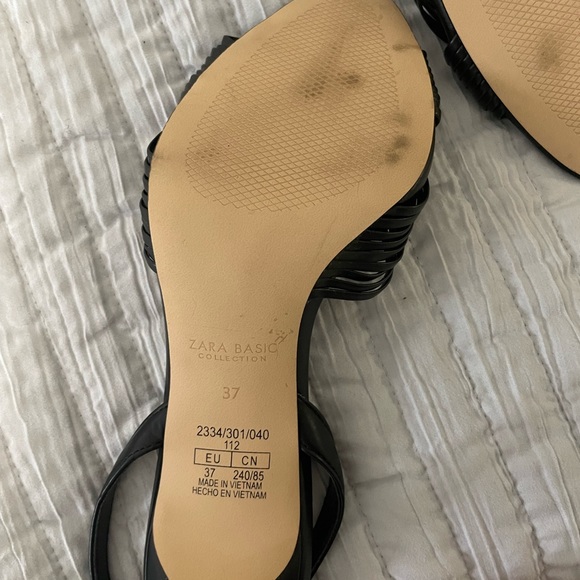 Zara black heeled sandals - Picture 3 of 5